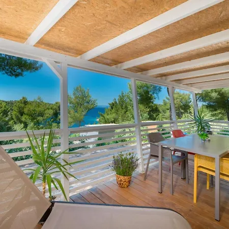 Kamp Vira Mobile Homes Parco vacanze 4*