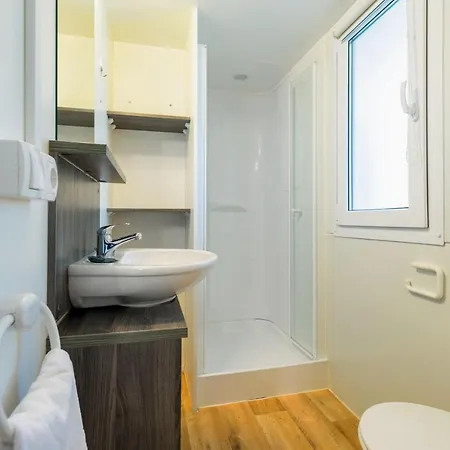 Kamp Vira Mobile Homes 흐바르