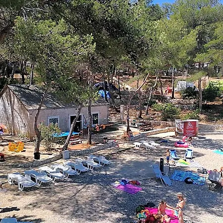 Kamp Vira Mobile Homes 홀리데이파크 흐바르