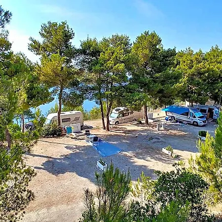 Kamp Vira Mobile Homes 4*