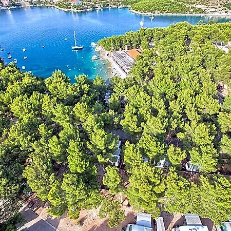 Kamp Vira Mobile Homes 4*