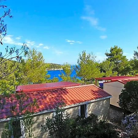 Kamp Vira Mobile Homes 4*