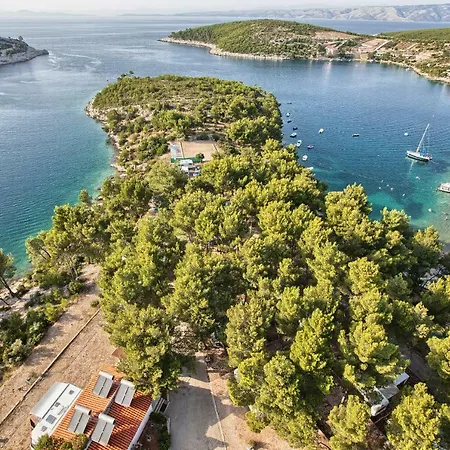 Kamp Vira Mobile Homes 4*
