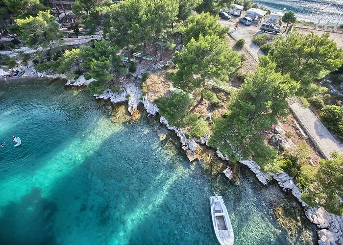 Park za odmor Kamp Vira Mobile Homes Hvar Town