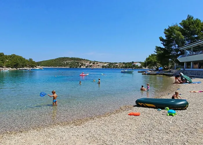 Park za odmor Kamp Vira Mobile Homes Hvar Town